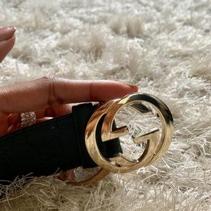 Gucci Signature Leather Belt- LIKE NEW!